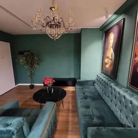 Picasso Luxury Apartment